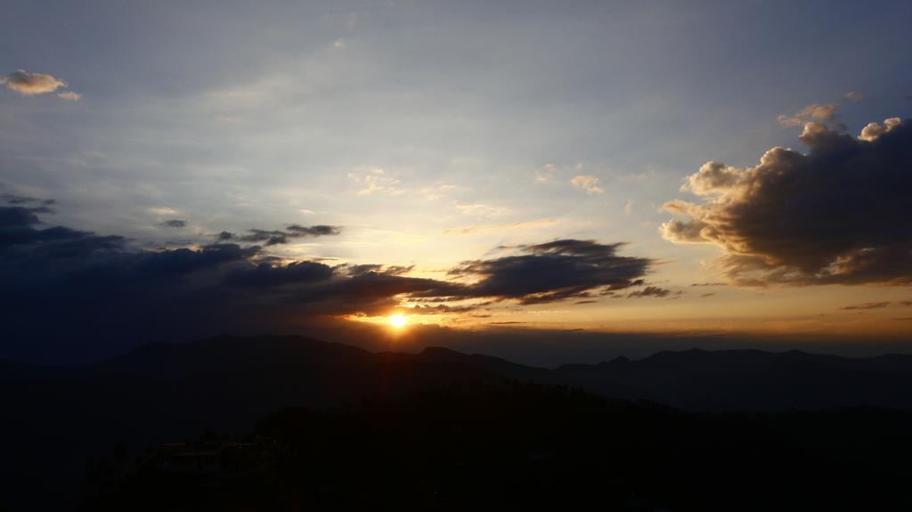 Ram Singh Mehra Guest House Almora Buitenkant foto
